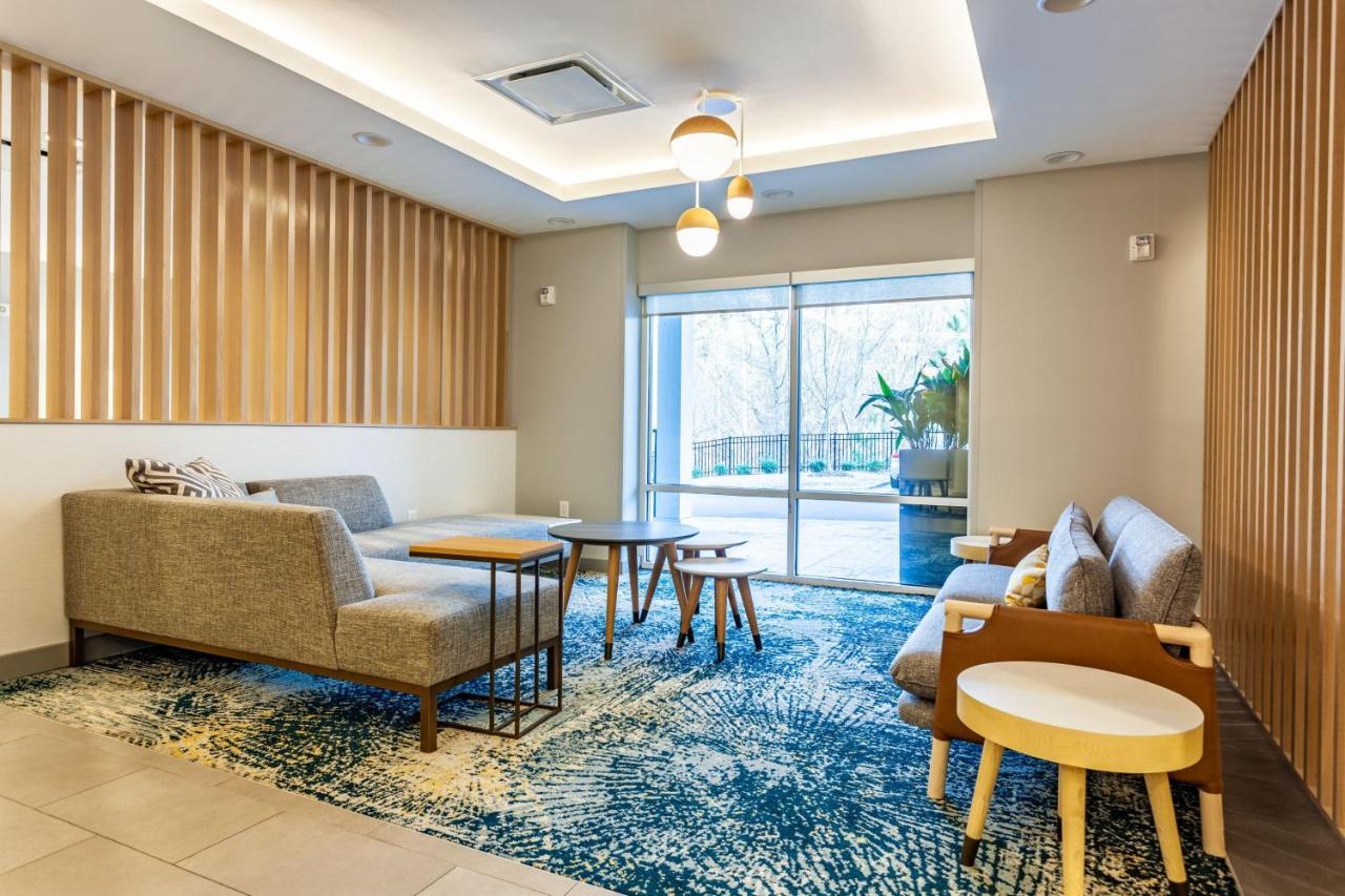 Towneplace Suites By Marriott Raleigh - University Area Екстер'єр фото