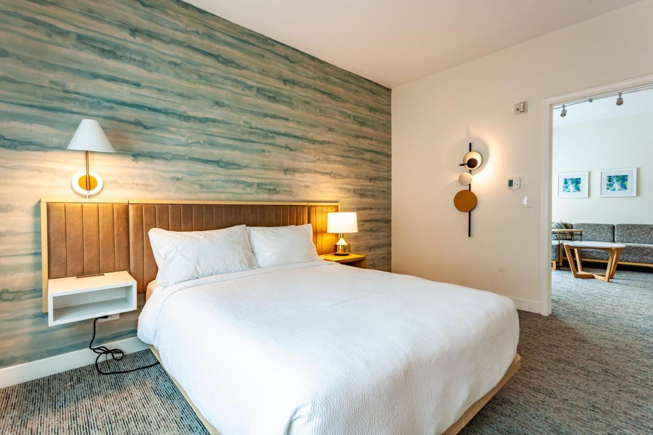 Towneplace Suites By Marriott Raleigh - University Area Екстер'єр фото