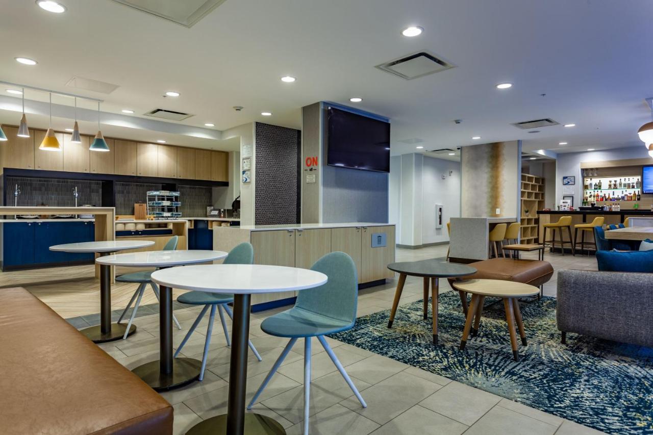 Towneplace Suites By Marriott Raleigh - University Area Екстер'єр фото